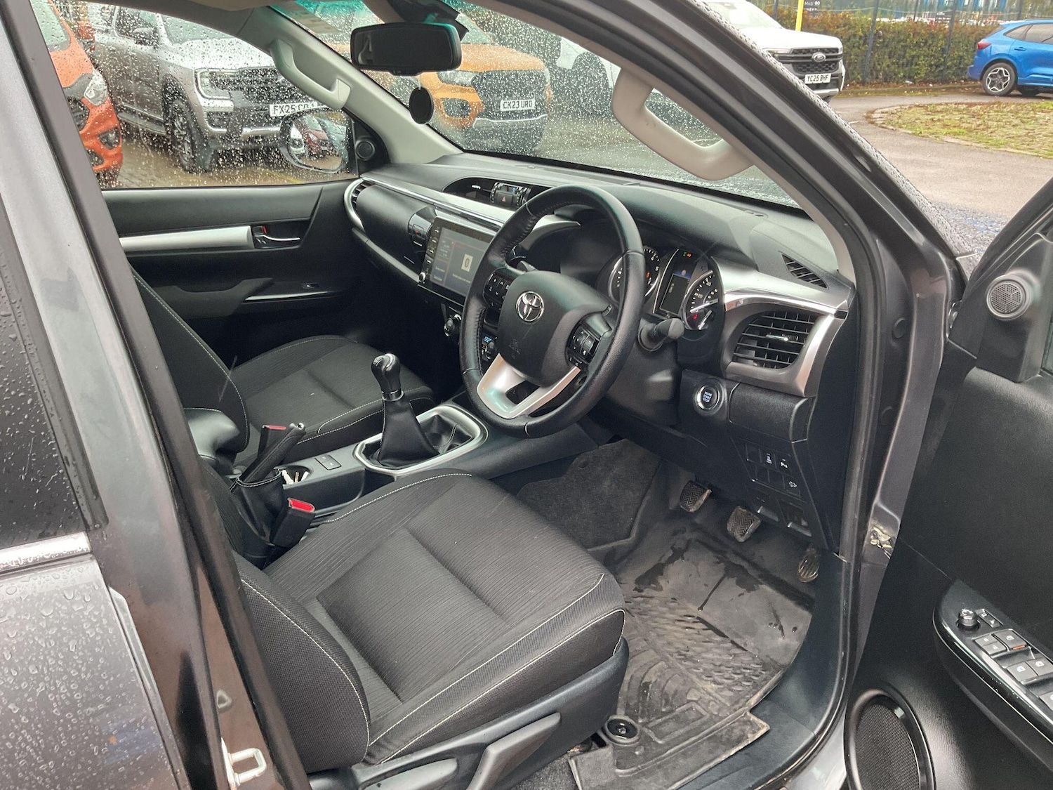 Used Toyota Hilux 2024 for sale - 76361298: Photo 9