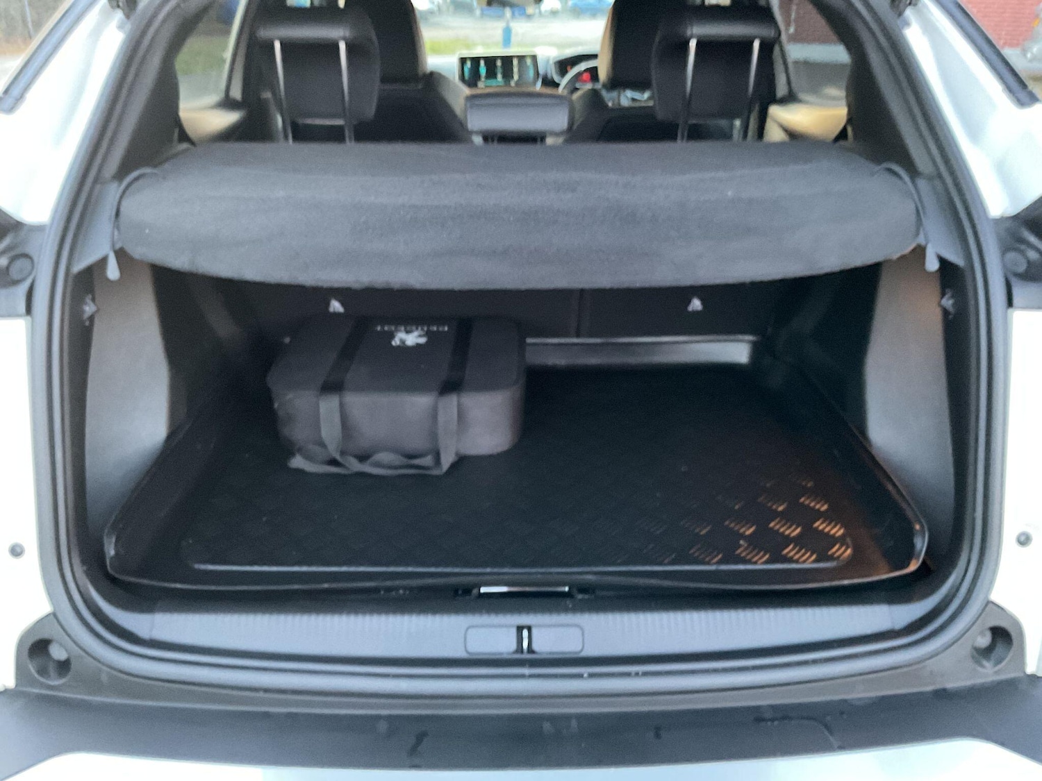 Used Peugeot 2008 2021 for sale - 76965175: Photo 12