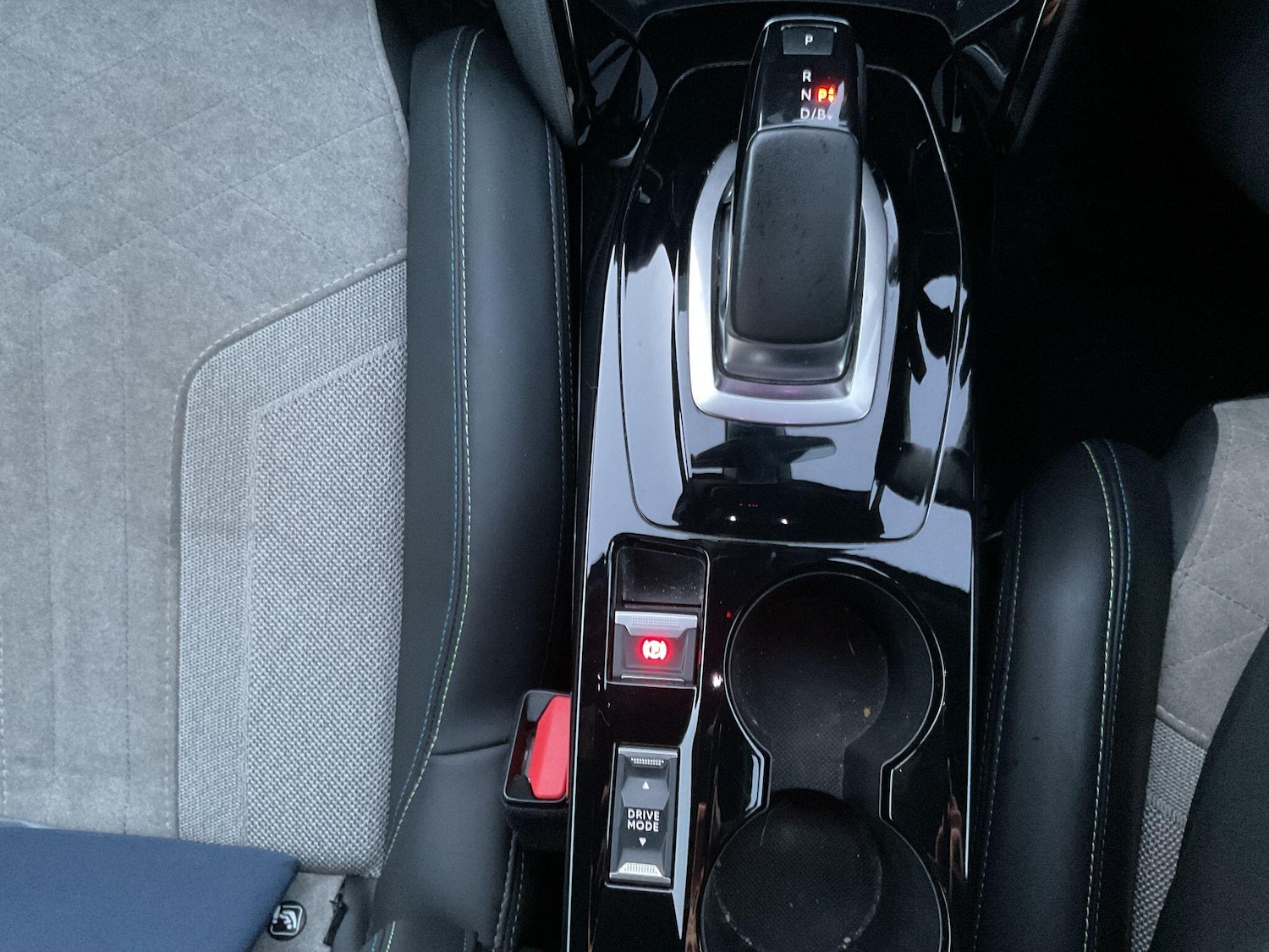 Used Peugeot 2008 2021 for sale - 76965175: Photo 24