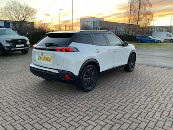 Used Peugeot 2008 2021 for sale - 76965175: Photo