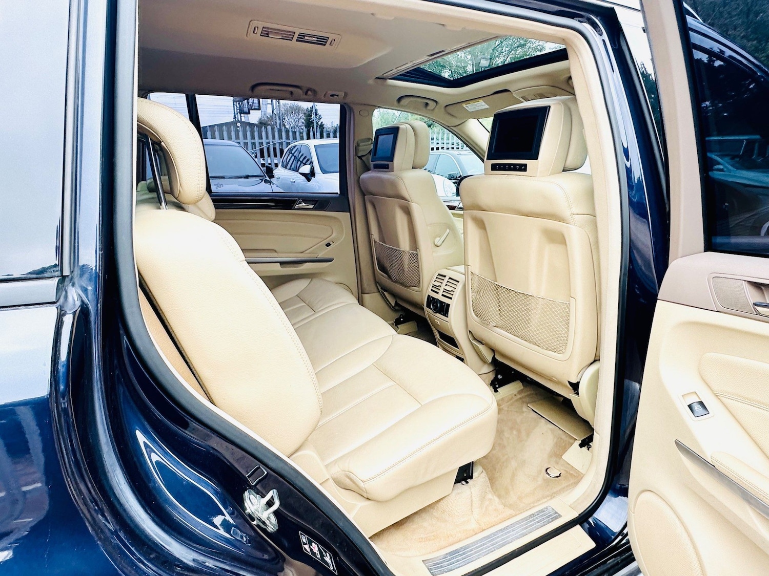 Used Mercedes-Benz GL Class 2007 for sale - 76991195: Photo 41