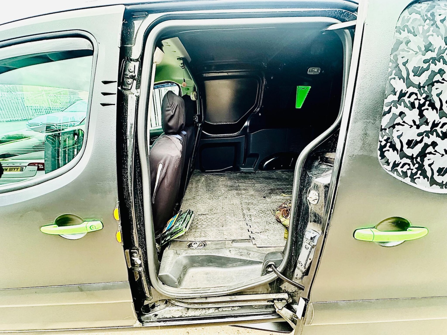 Used Citroen Berlingo 2015 for sale - 76976877: Photo 46