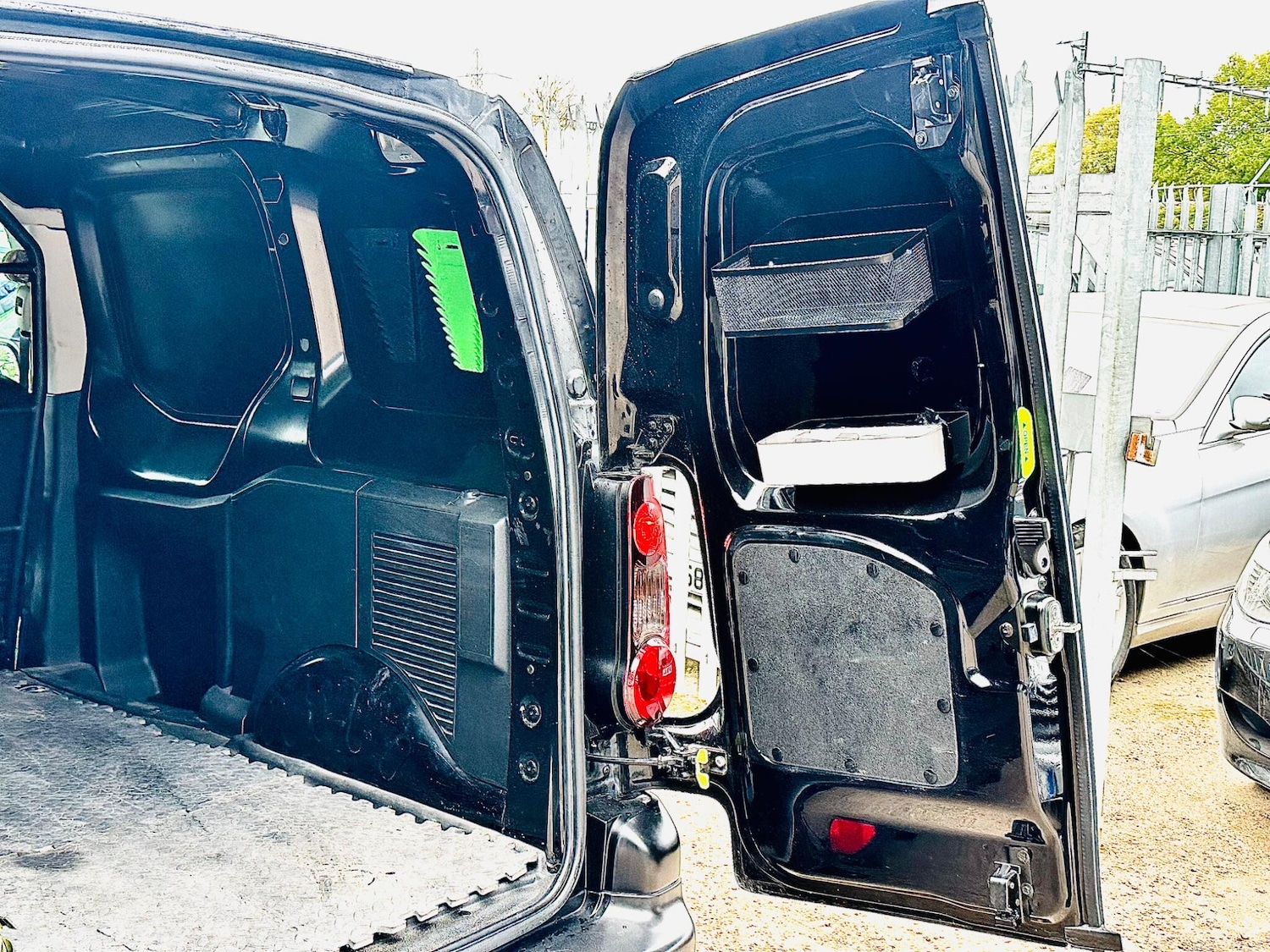 Used Citroen Berlingo 2015 for sale - 76976877: Photo 50