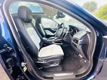 Used Jaguar F-Pace 2017 for sale - 79124527: Photo