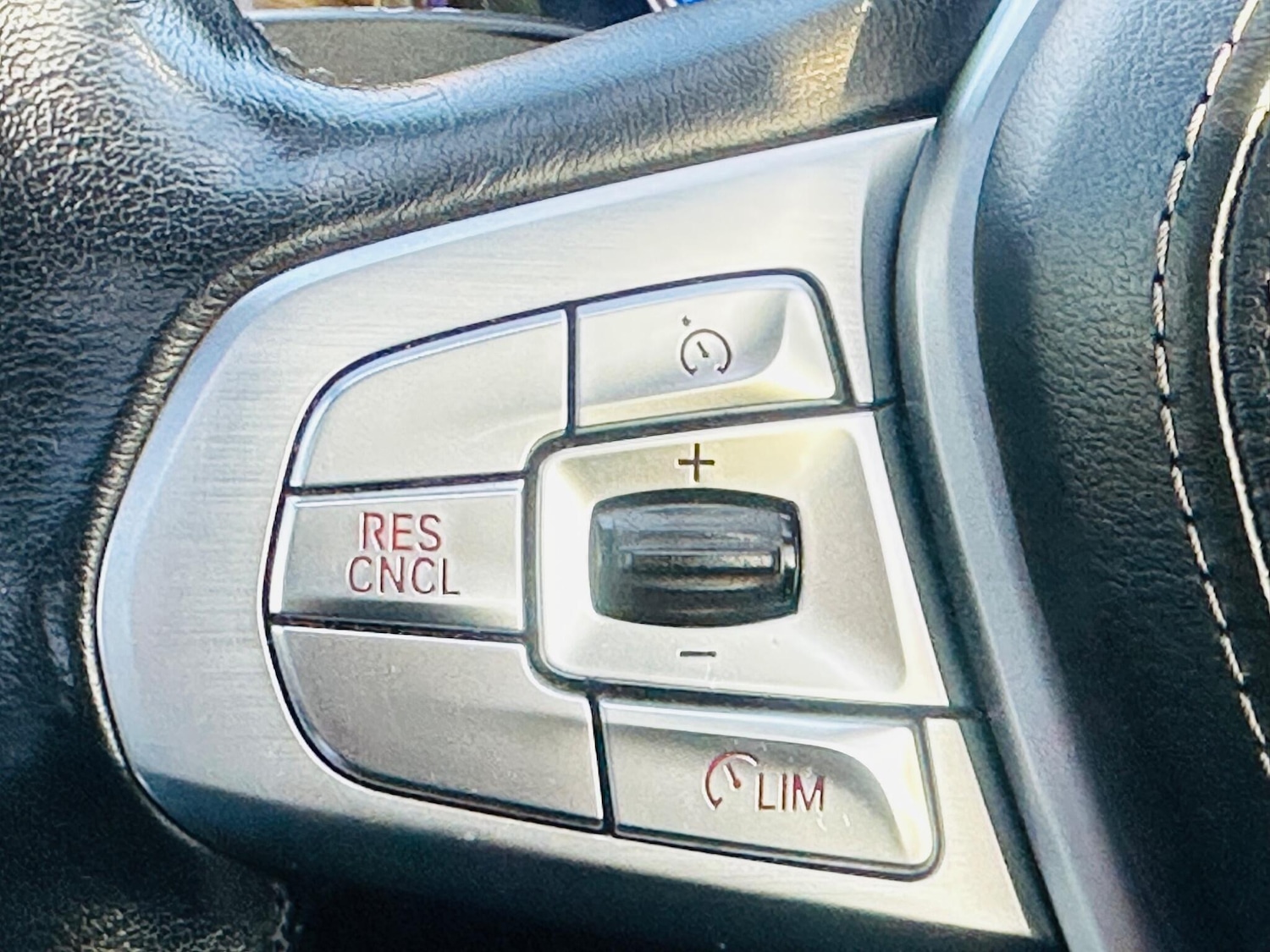 Used BMW 7 Series 2016 for sale - 76608551: Photo 32