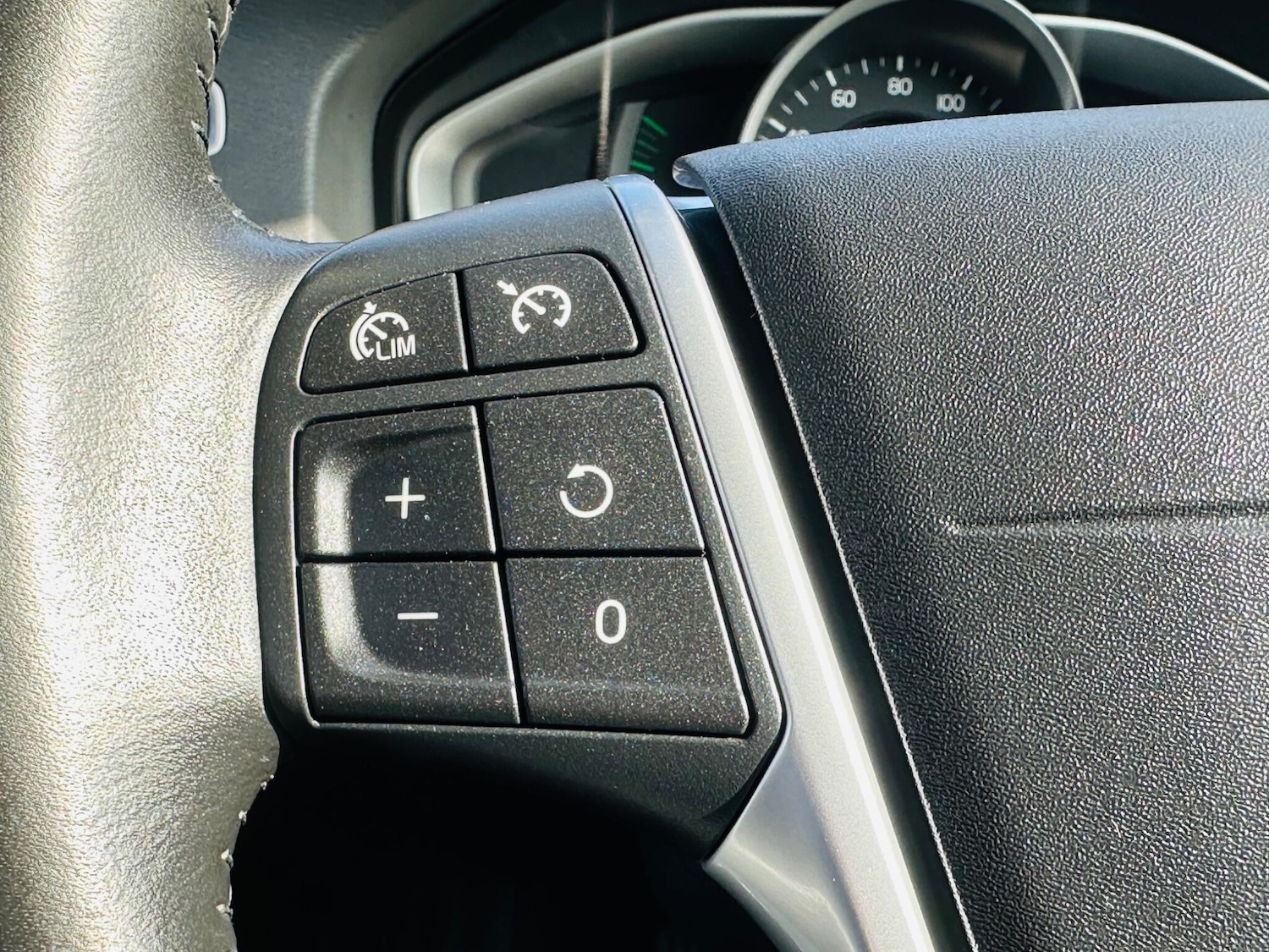 Used Volvo S60 2018 for sale - 76174662: Photo 26