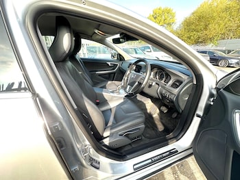 Used Volvo S60 2018 for sale - 76174662: Photo