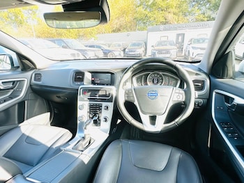Used Volvo S60 2018 for sale - 76174662: Photo