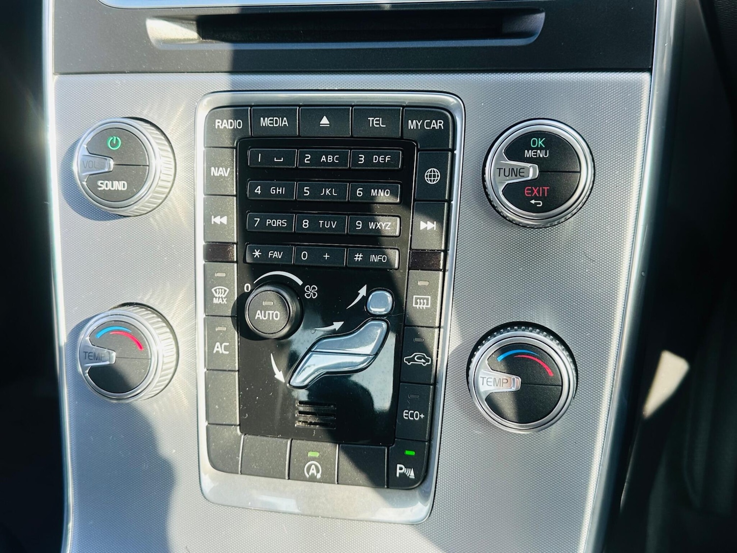 Used Volvo S60 2018 for sale - 76174662: Photo 45