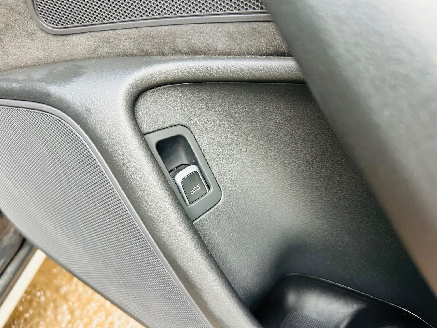 Used Audi A6 Allroad 2015 for sale - 76990237: Photo 22