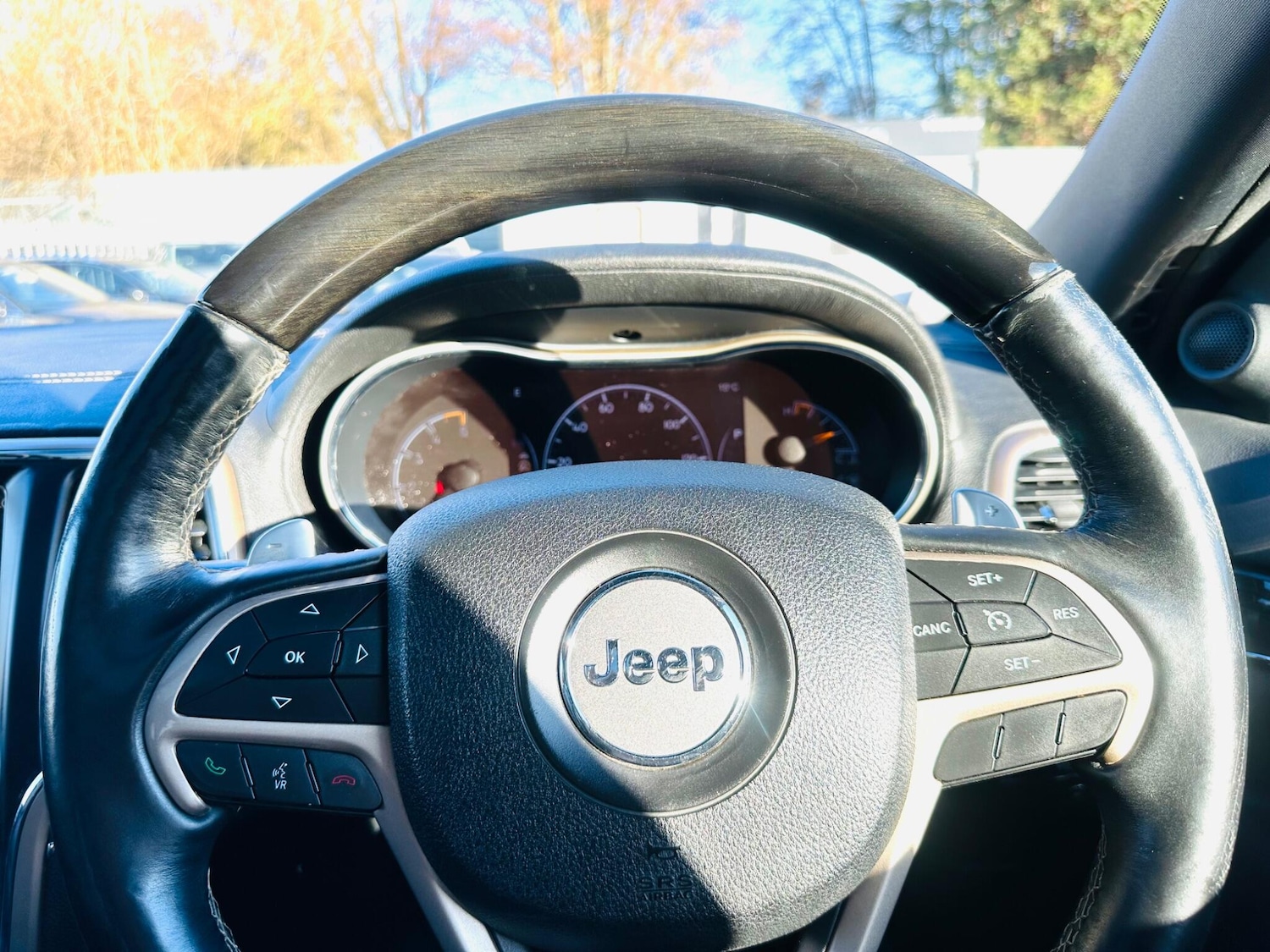 Used Jeep Grand Cherokee 2015 for sale - 77162984: Photo 28