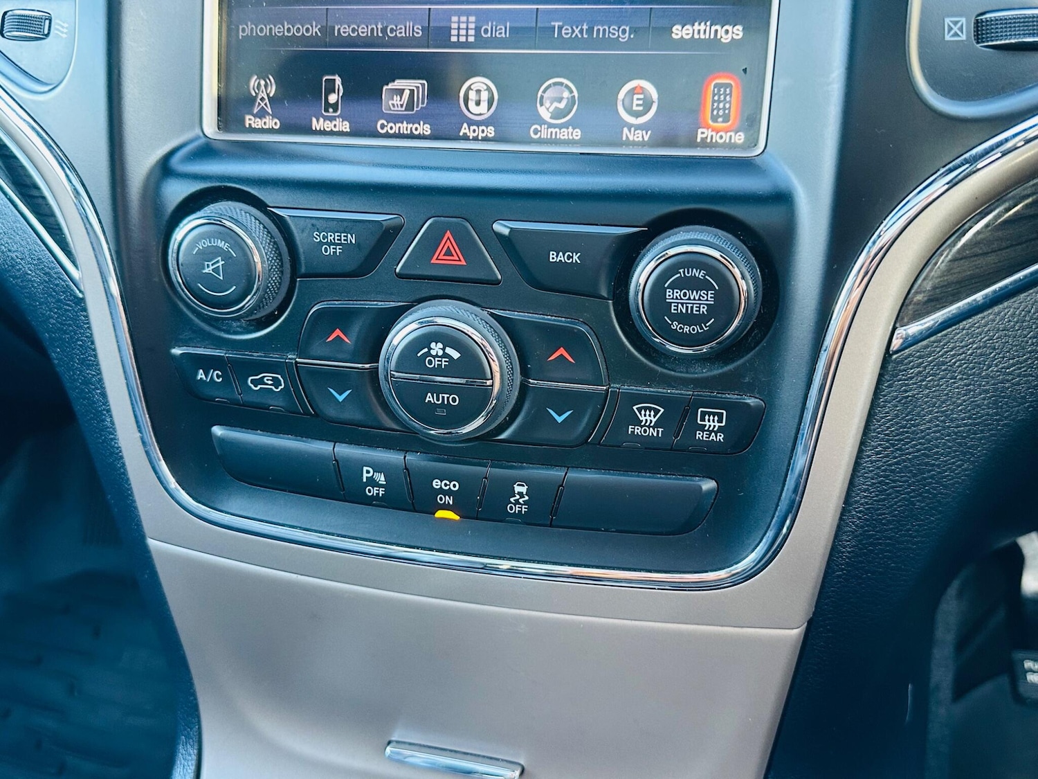 Used Jeep Grand Cherokee 2015 for sale - 77162984: Photo 53