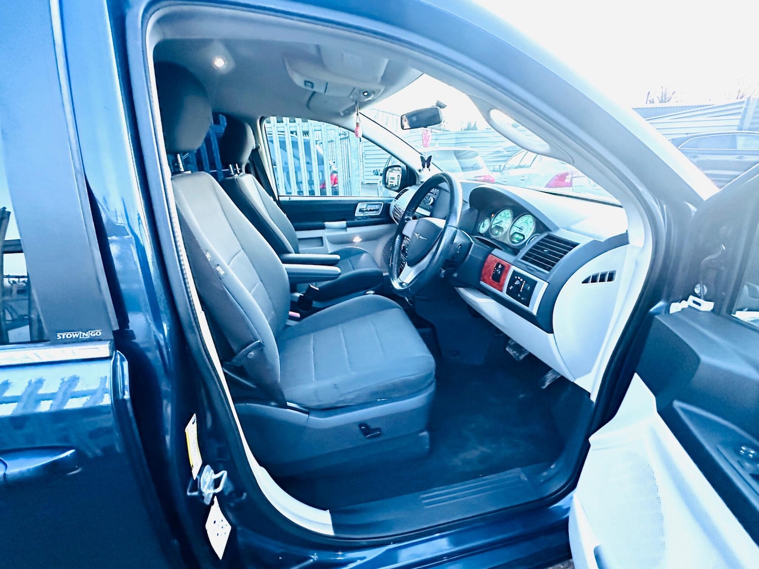 Used Chrysler Grand Voyager 2008 for sale - 76456782: Photo 2