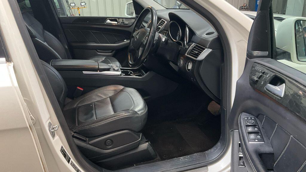 Used Mercedes-Benz GL Class 2014 for sale - 76990463: Photo 3