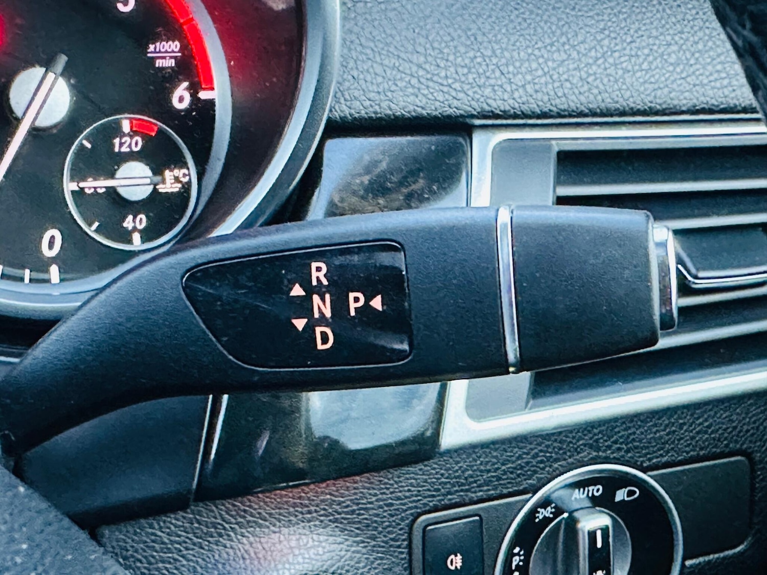 Used Mercedes-Benz GL Class 2014 for sale - 76990463: Photo 37