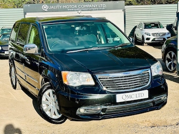 Used Chrysler Grand Voyager 2014 for sale - 79124532: Photo