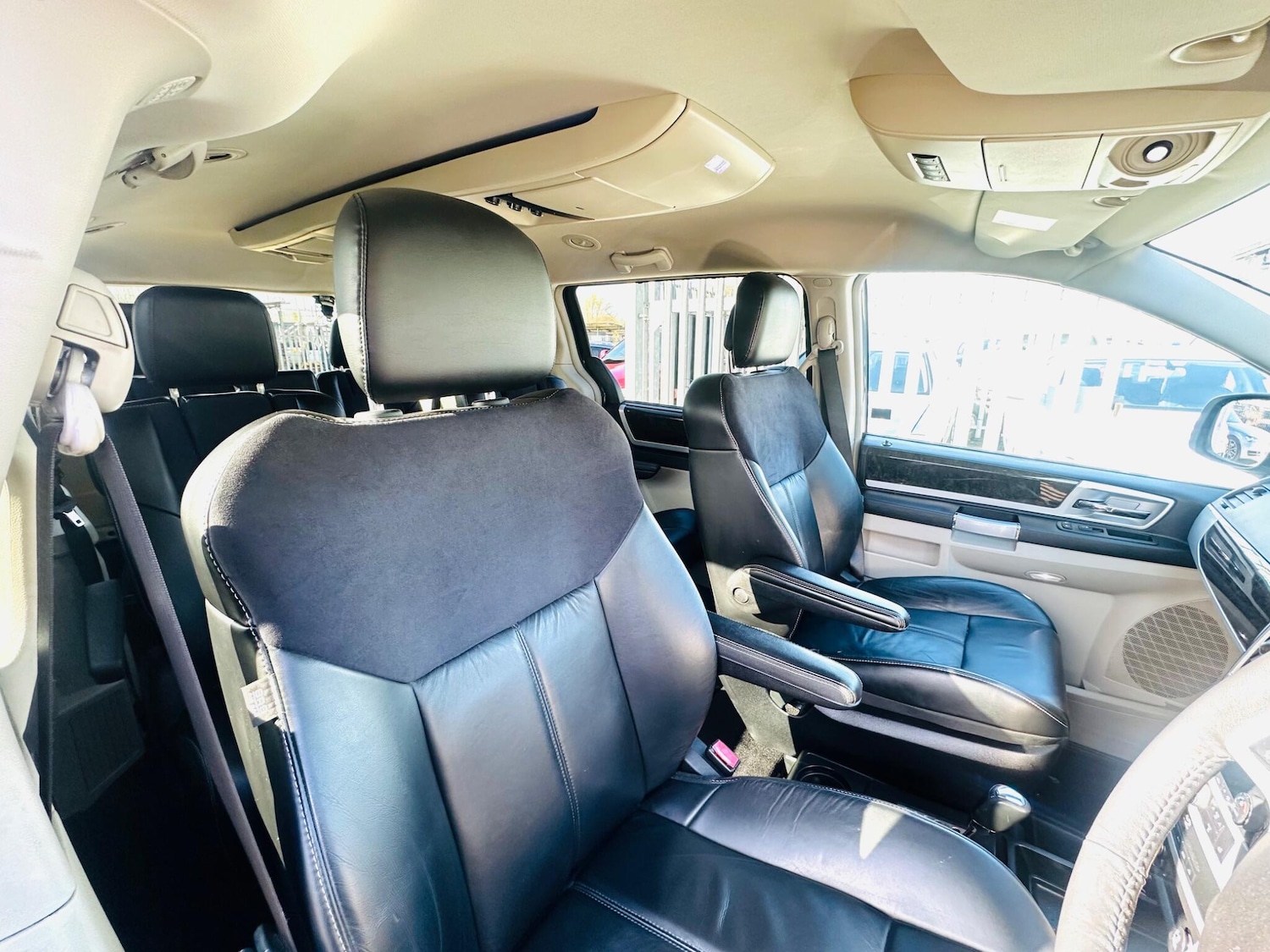 Used Chrysler Grand Voyager 2014 for sale - 76995734: Photo 17