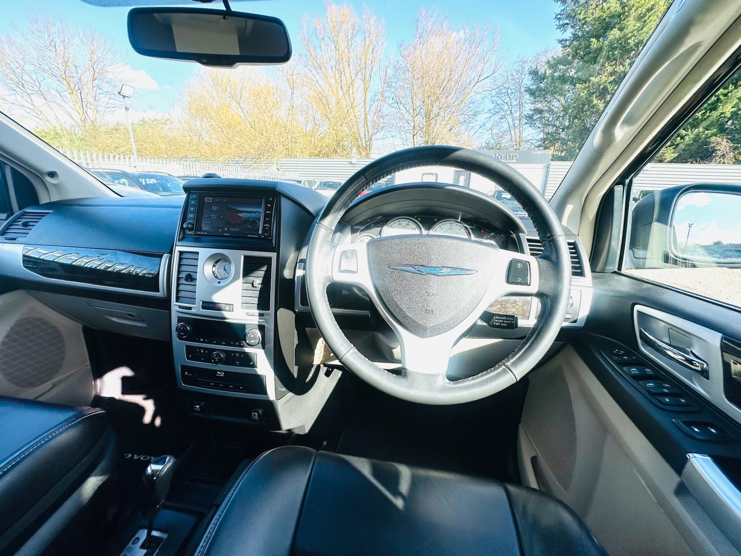 Used Chrysler Grand Voyager 2014 for sale - 76995734: Photo 24