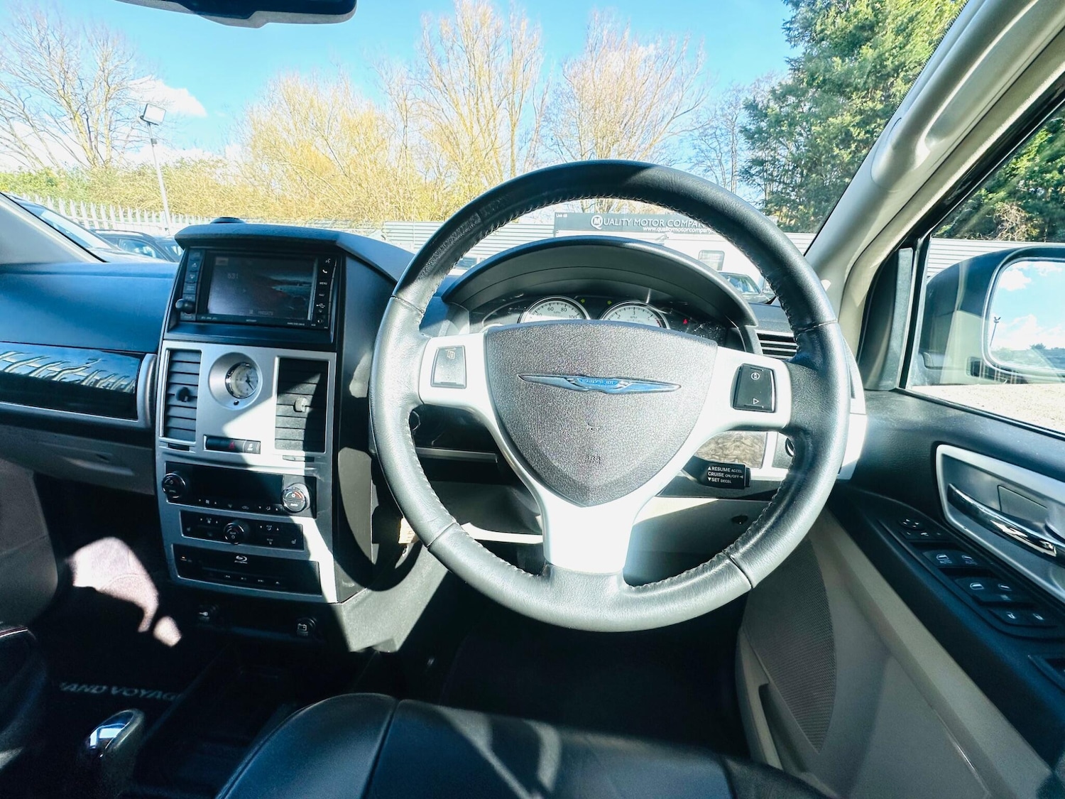 Used Chrysler Grand Voyager 2014 for sale - 76995734: Photo 25