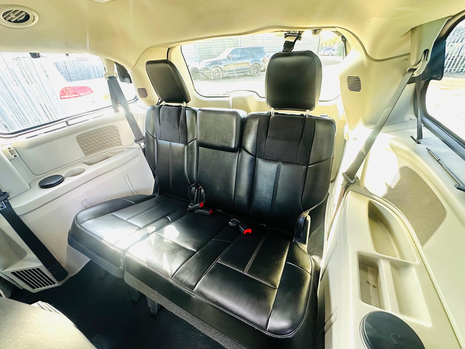 Used Chrysler Grand Voyager 2014 for sale - 76995734: Photo 59