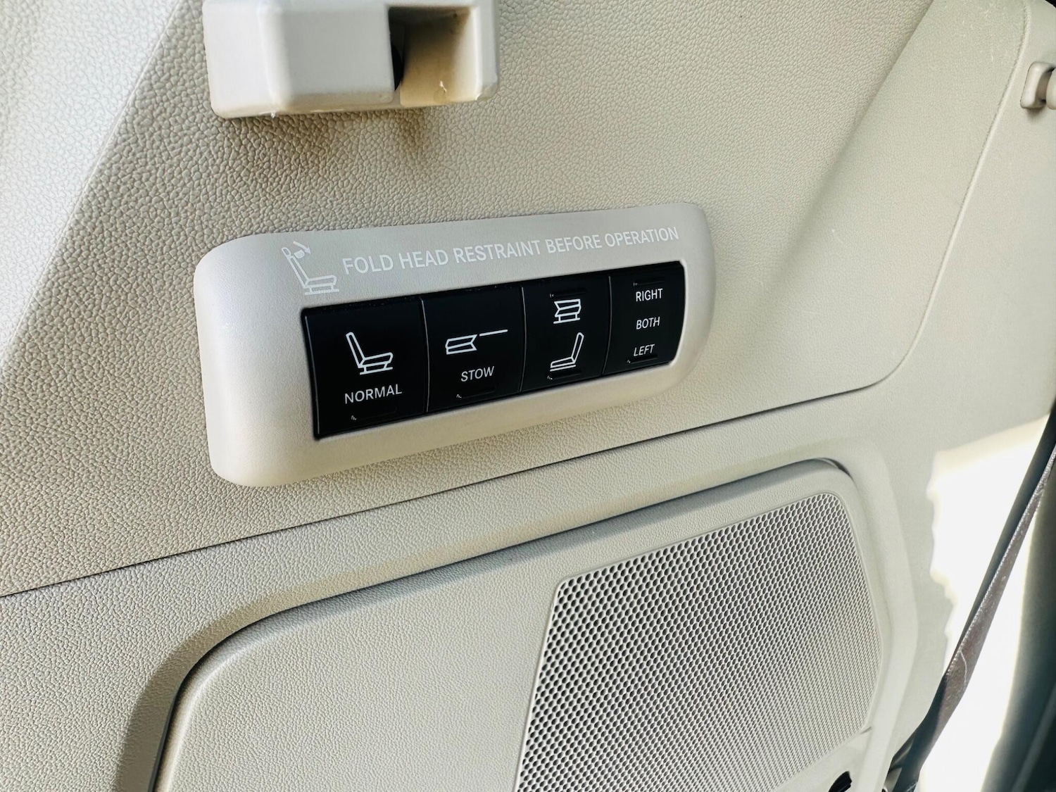 Used Chrysler Grand Voyager 2014 for sale - 76995734: Photo 61