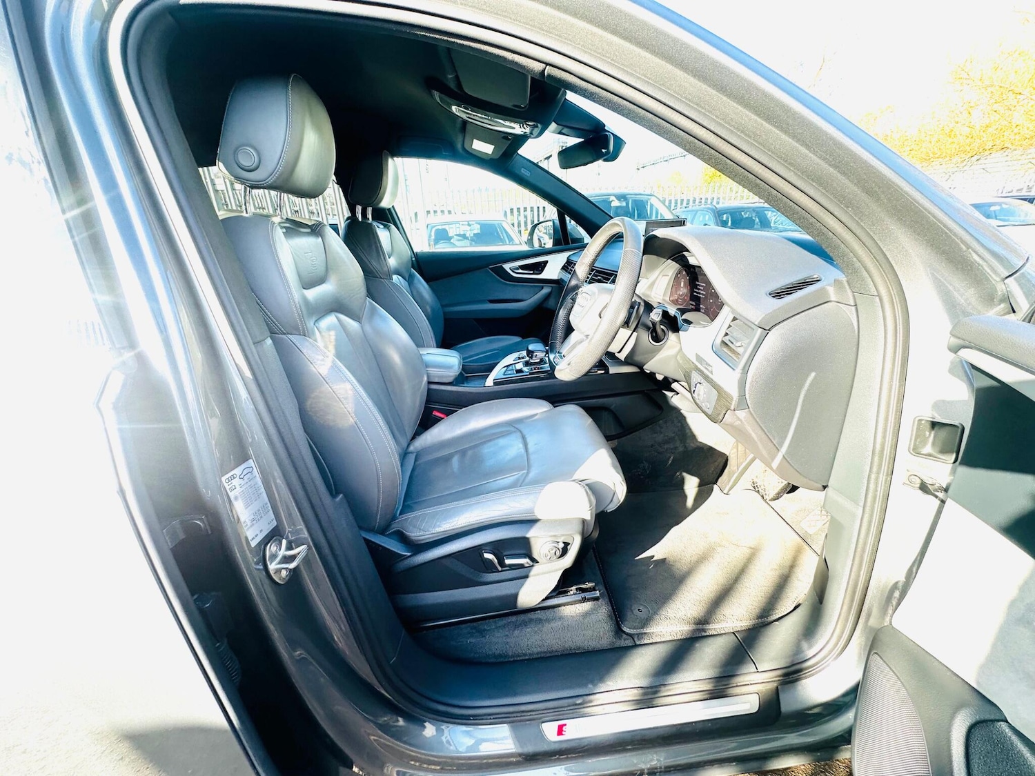 Used Audi Q7 2015 for sale - 77611800: Photo 17