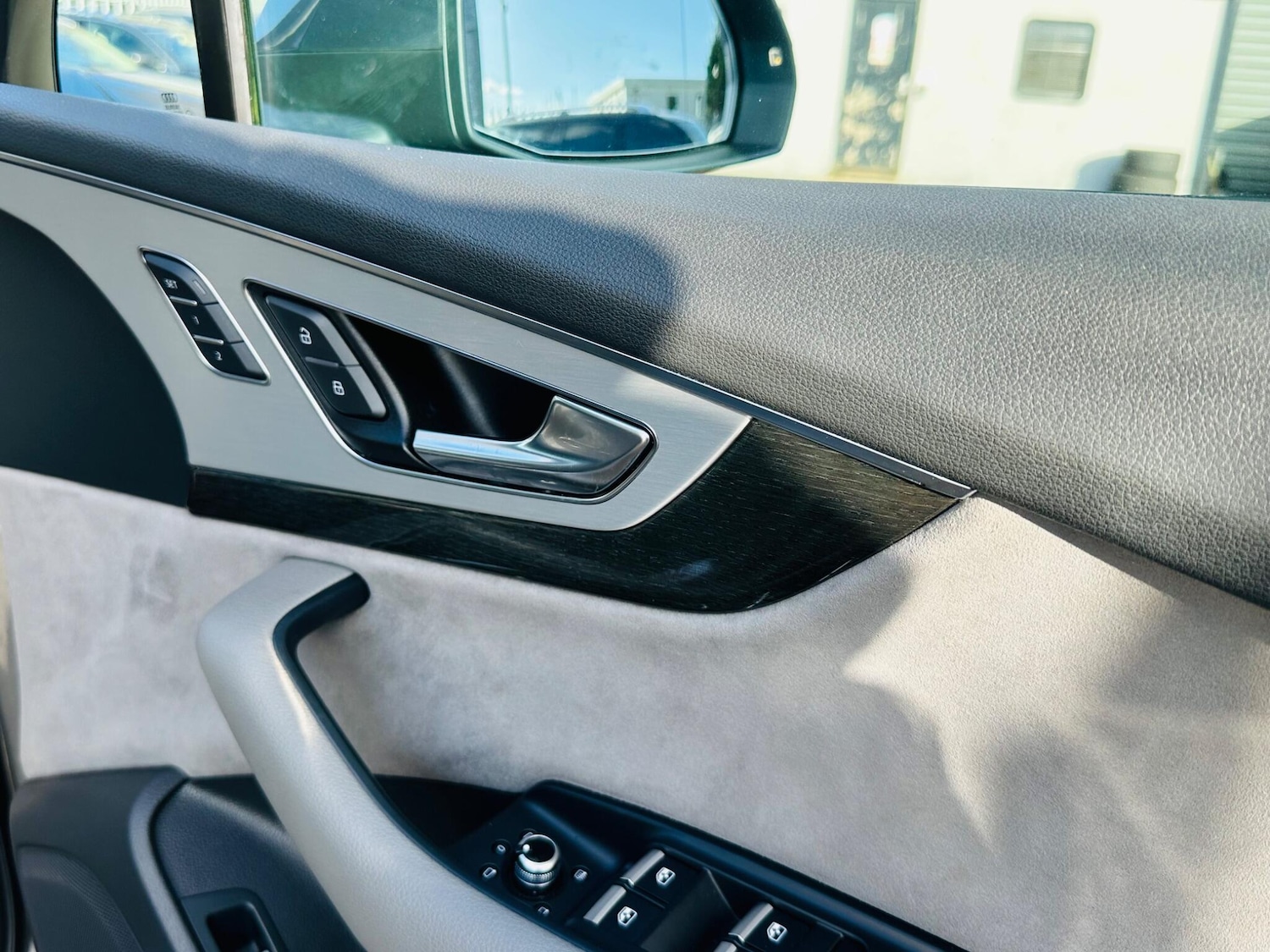 Used Audi Q7 2015 for sale - 77611800: Photo 22