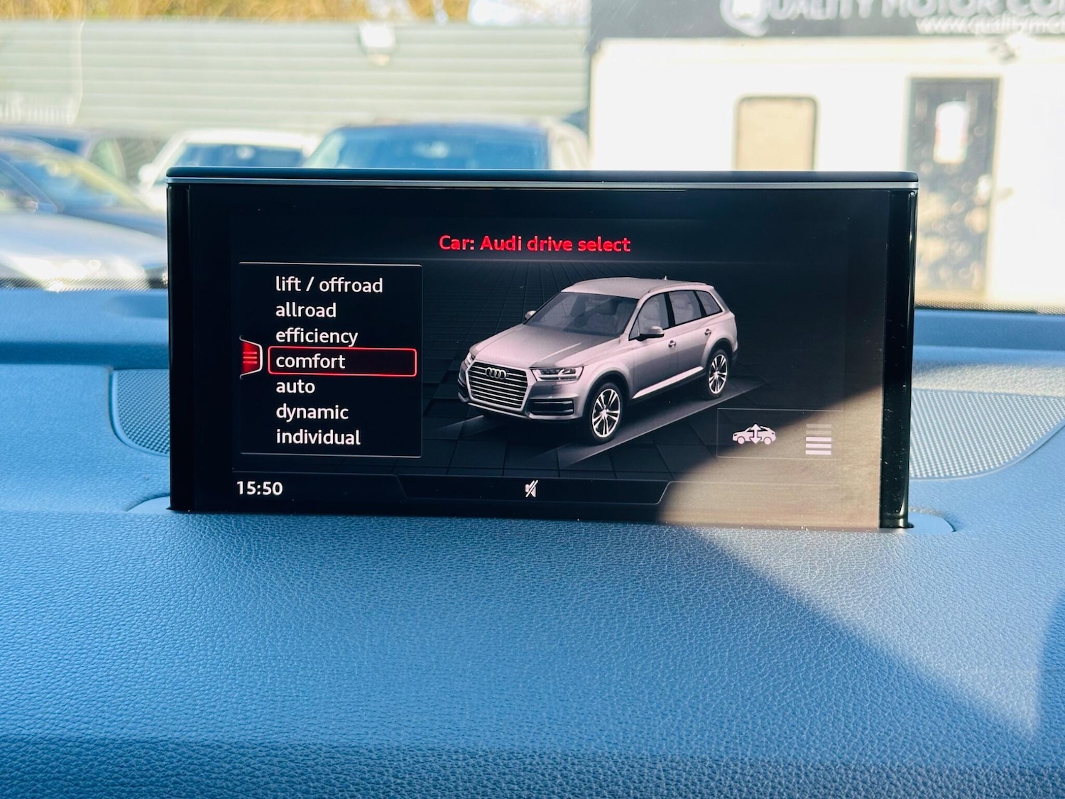 Used Audi Q7 2015 for sale - 77611800: Photo 40