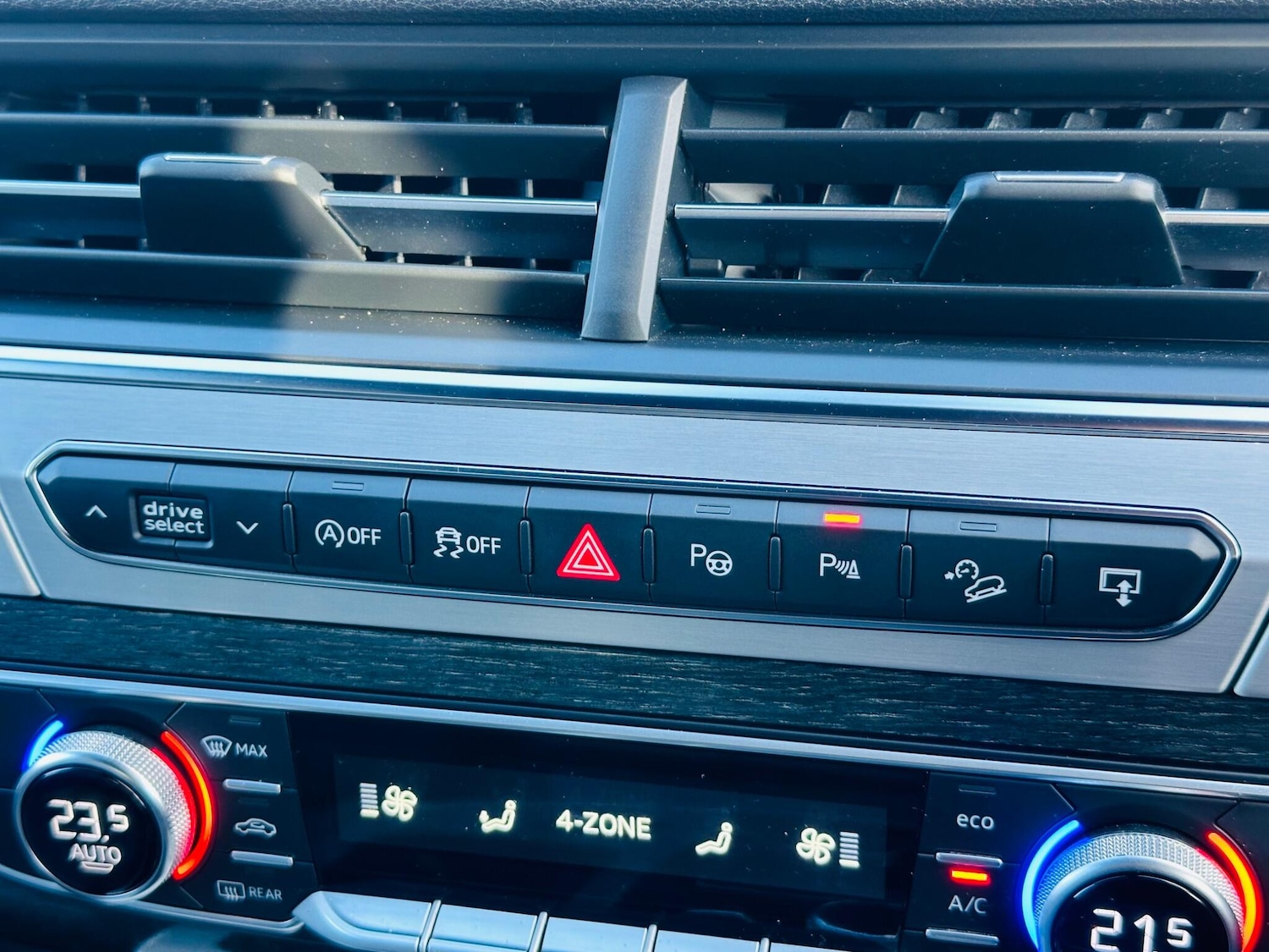 Used Audi Q7 2015 for sale - 77611800: Photo 66