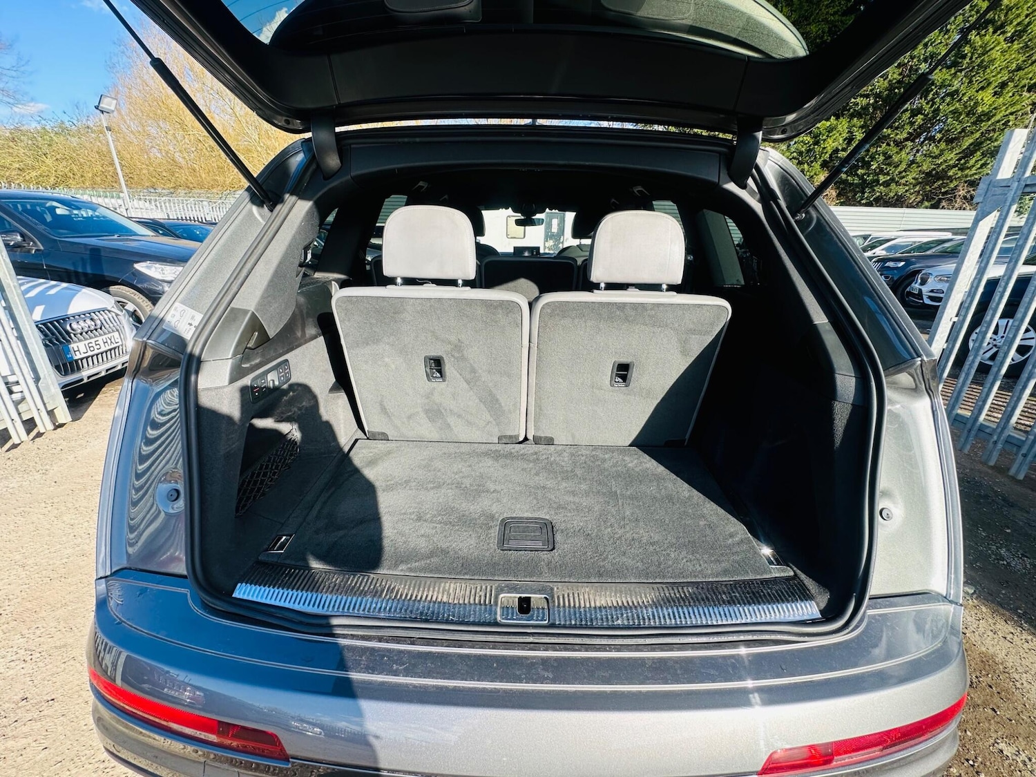 Used Audi Q7 2015 for sale - 77611800: Photo 88