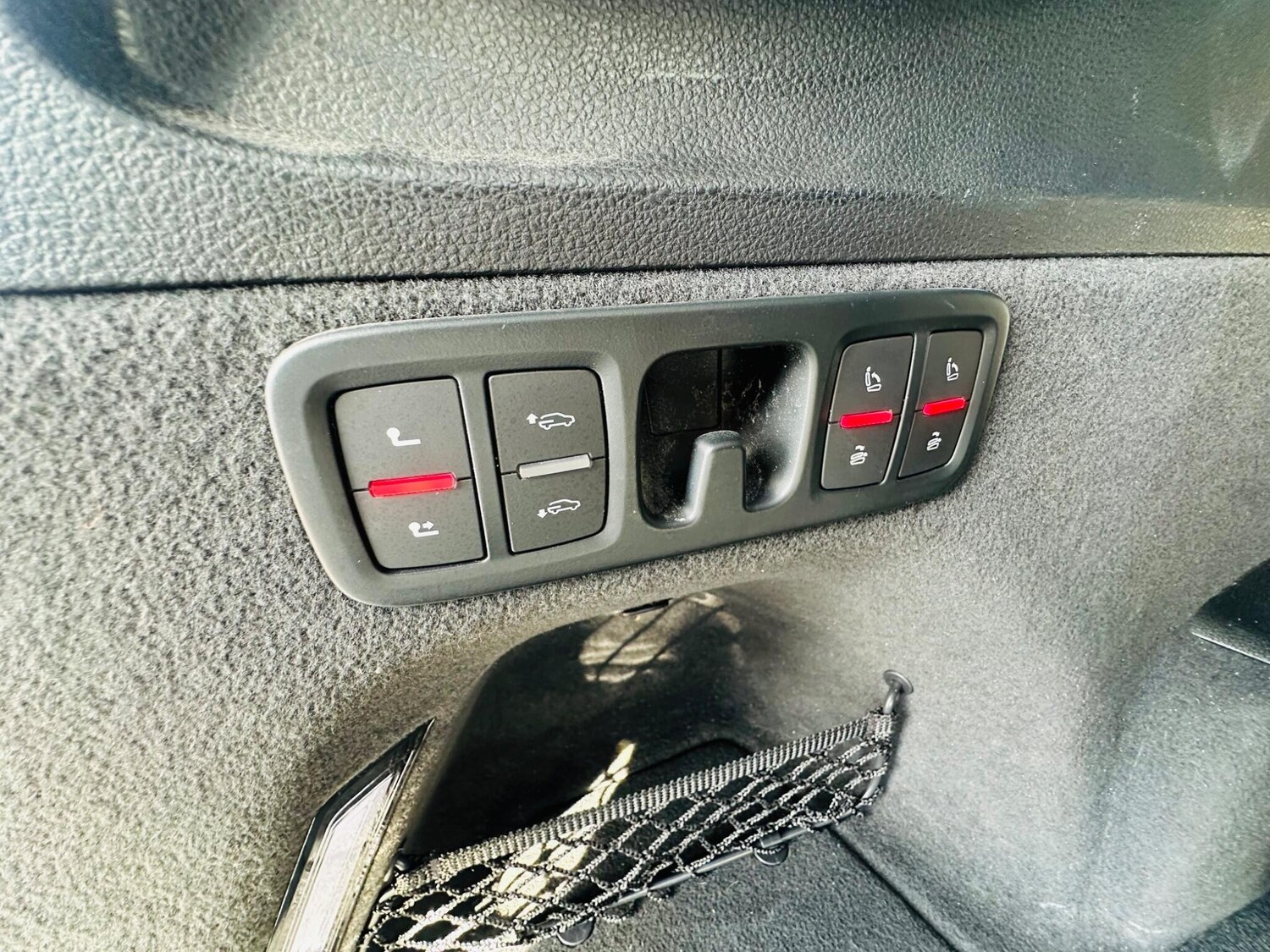 Used Audi Q7 2015 for sale - 77611800: Photo 89