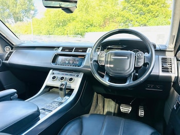 Used Land Rover Range Rover Sport 2017 for sale - 78759761: Photo