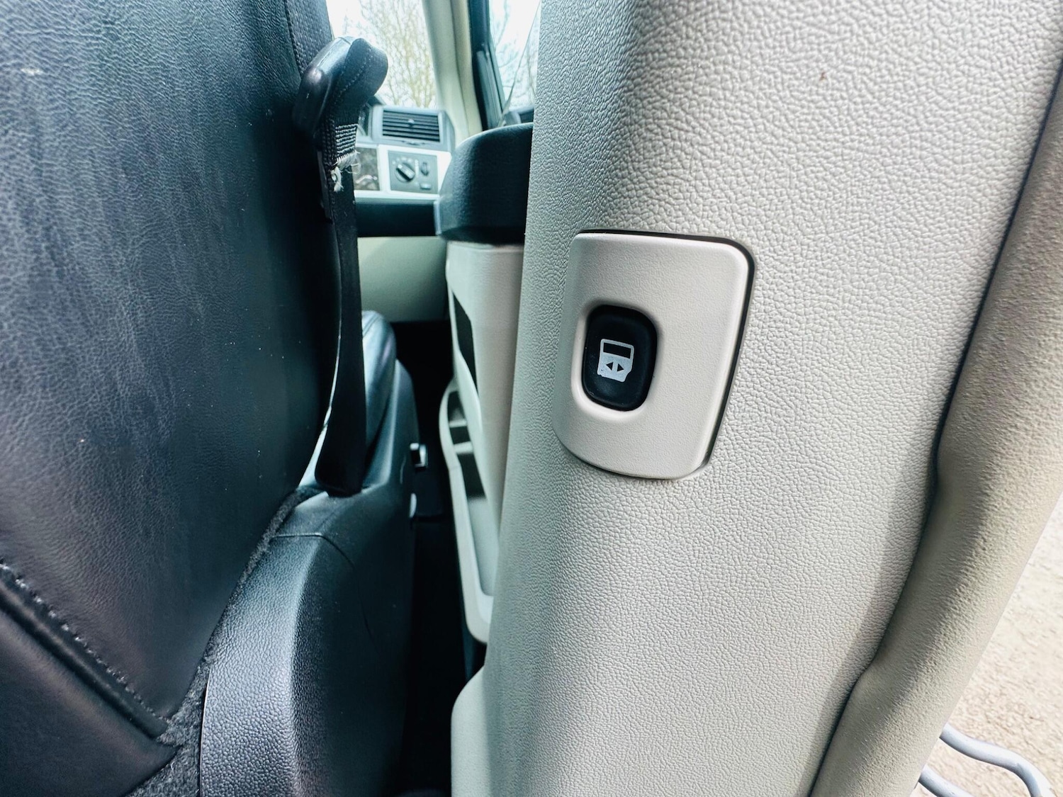 Used Chrysler Grand Voyager 2013 for sale - 77155540: Photo 53