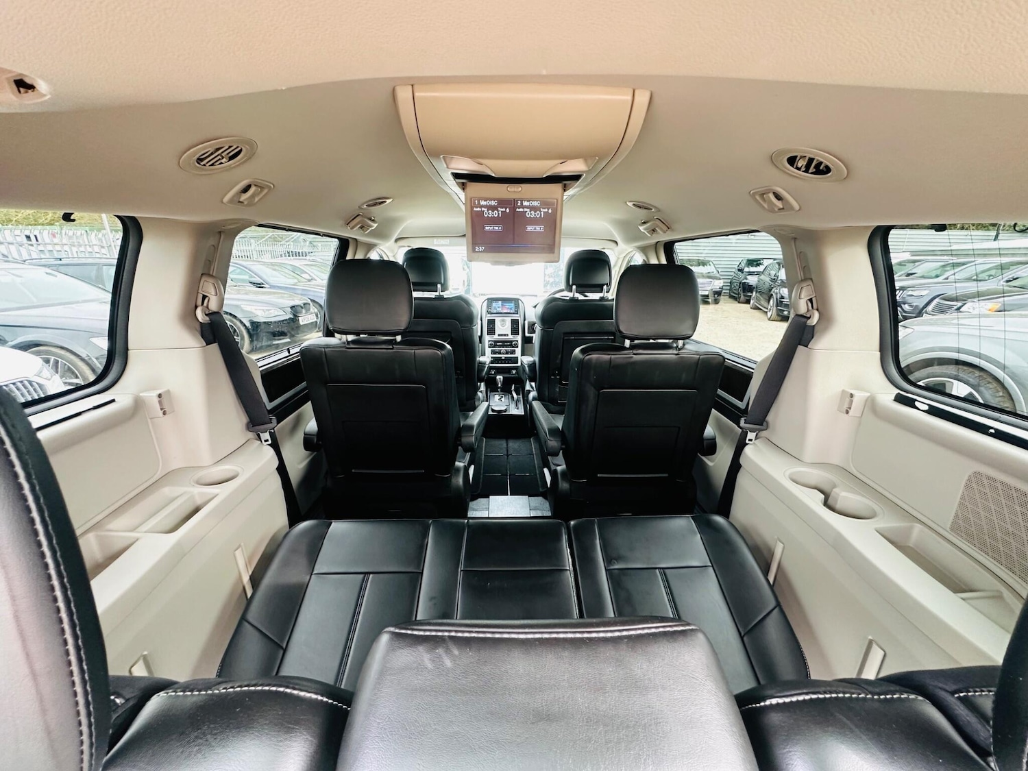 Used Chrysler Grand Voyager 2013 for sale - 77155540: Photo 61