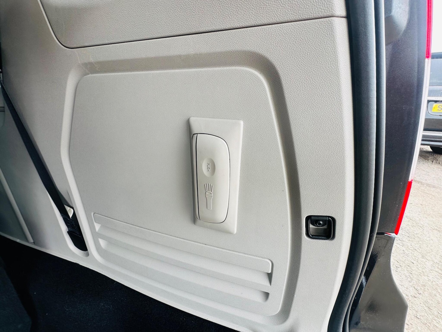 Used Chrysler Grand Voyager 2013 for sale - 77155540: Photo 65