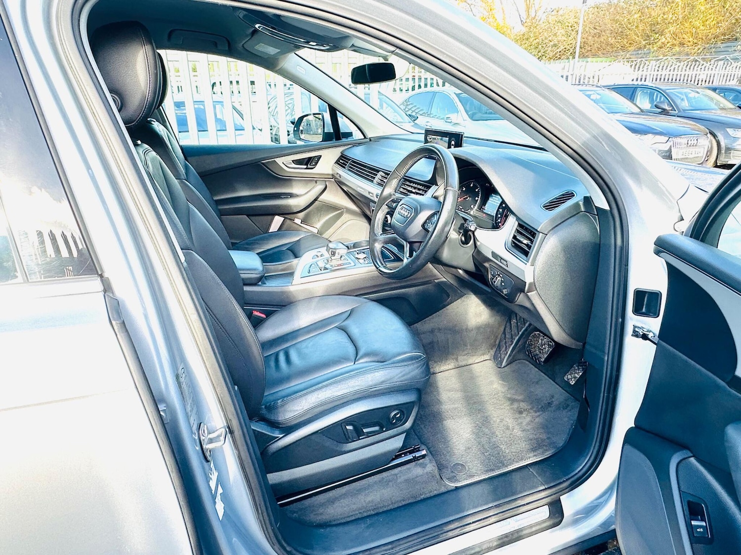 Used Audi Q7 2016 for sale - 76472238: Photo 2