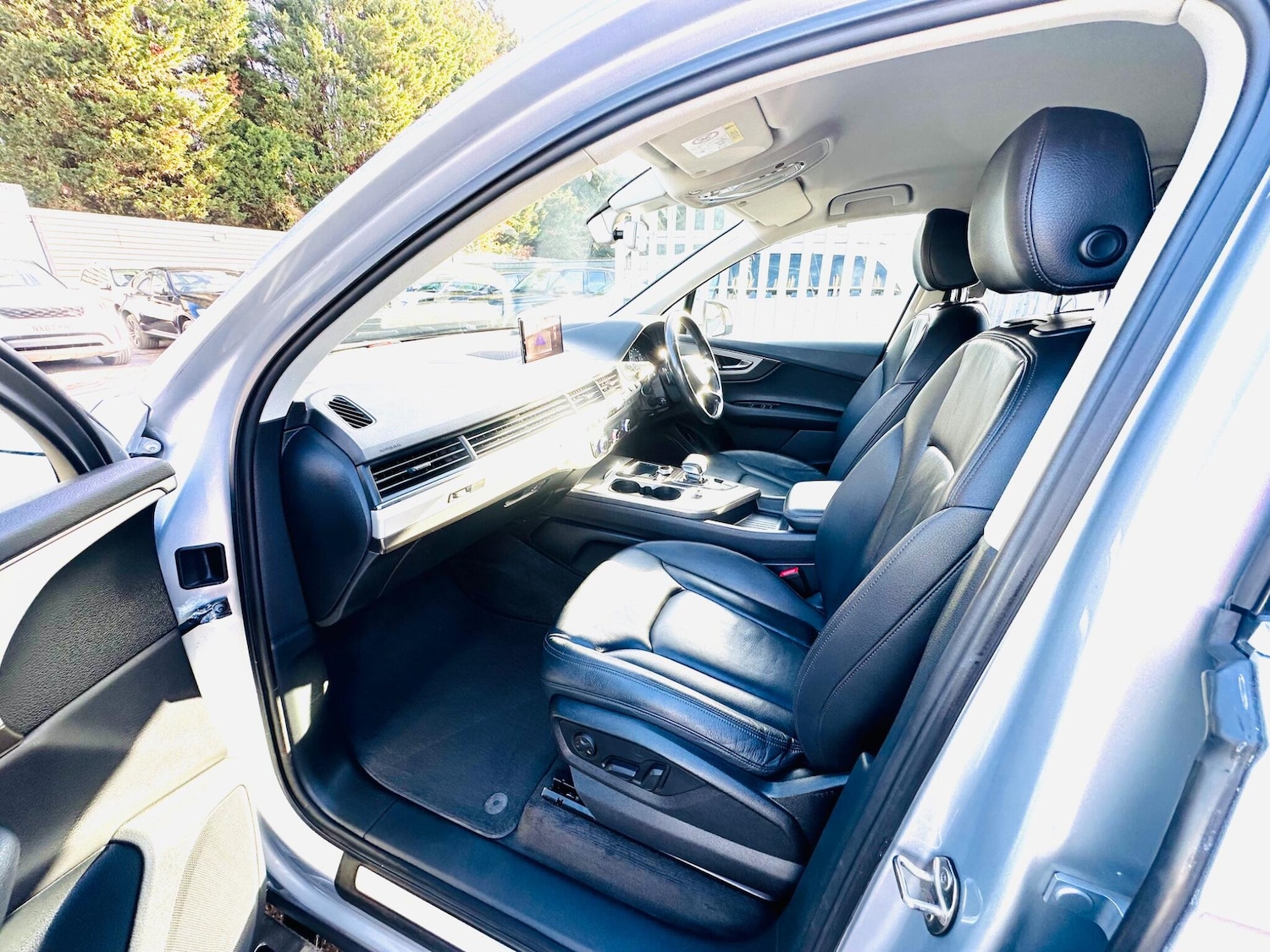 Used Audi Q7 2016 for sale - 76472238: Photo 69