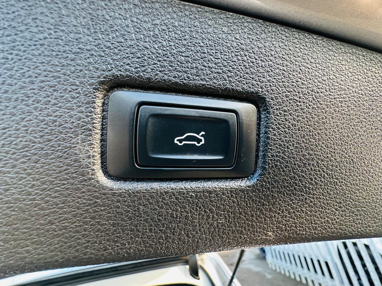 Used Audi Q7 2016 for sale - 76472238: Photo 78