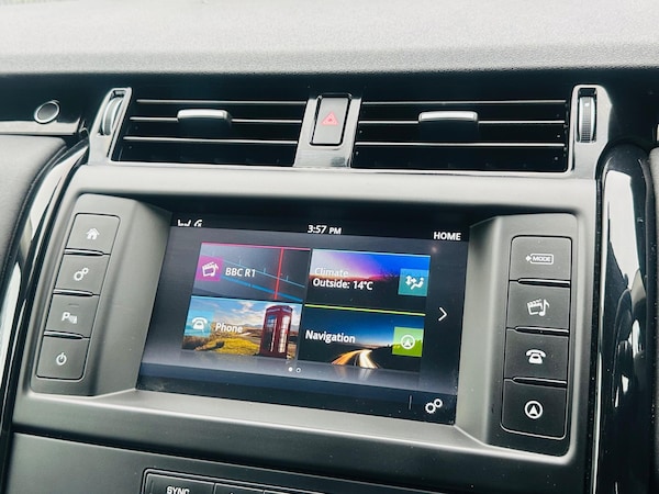 Used Land Rover Discovery 2018 for sale - 75839311: Photo 38