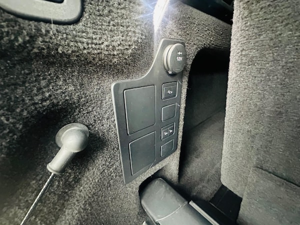 Used Land Rover Discovery 2018 for sale - 75839311: Photo 65