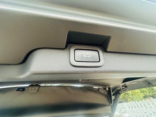 Used Land Rover Discovery 2018 for sale - 75839311: Photo 66