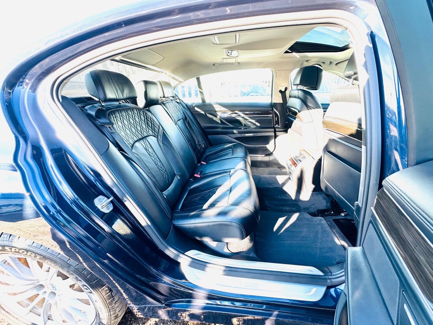 Used BMW 7 Series 2017 for sale - 77291979: Photo 76