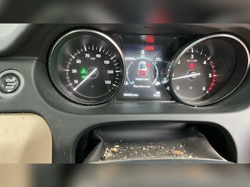 Used Land Rover Discovery Sport 2019 for sale - 79039347: Photo