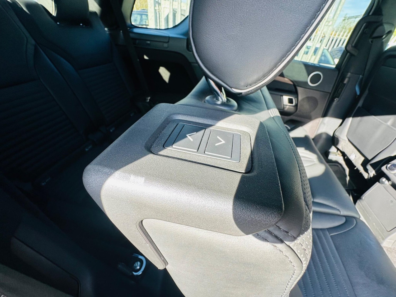 Used Land Rover Discovery 2016 for sale - 78007756: Photo 69