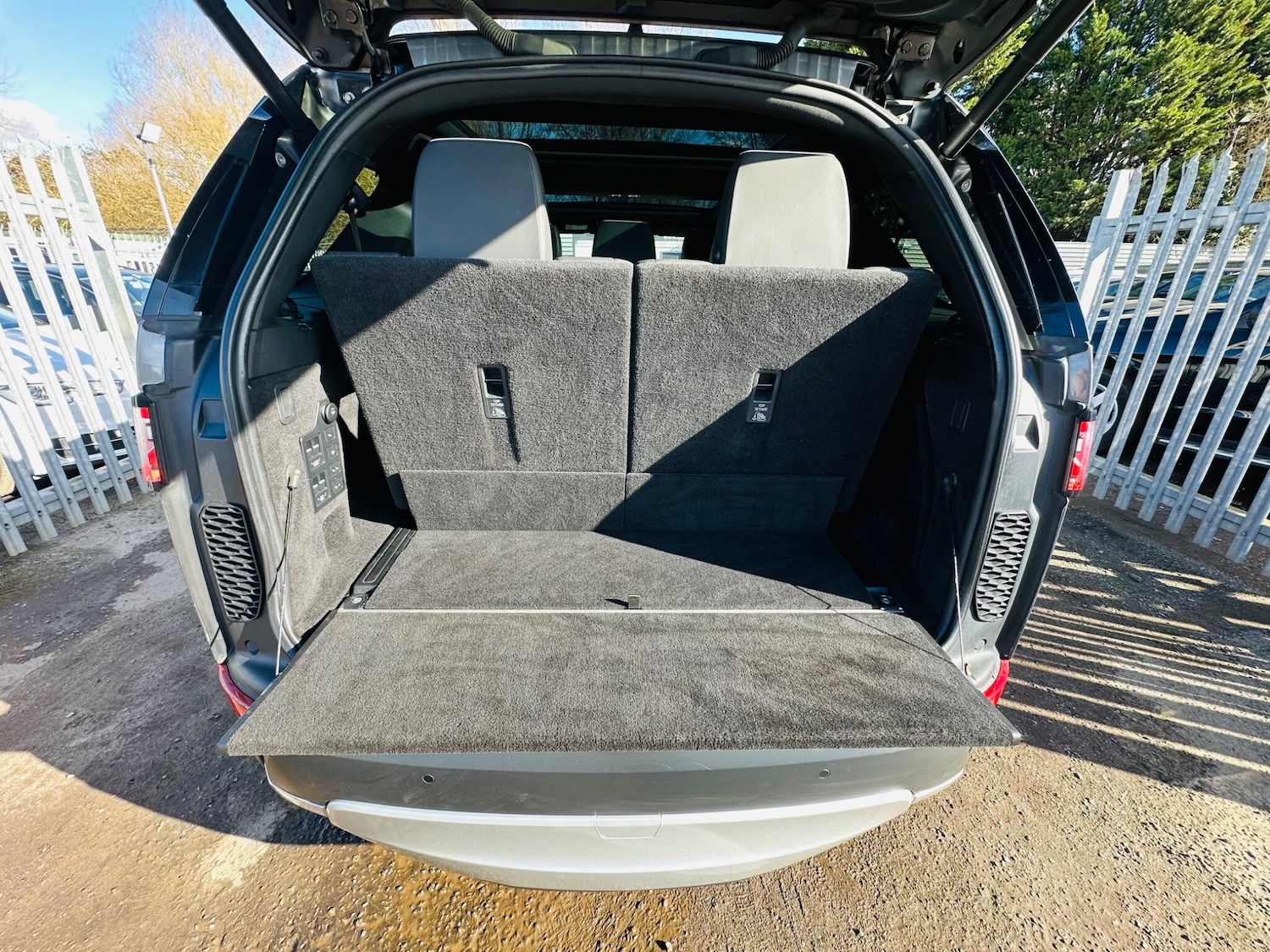 Used Land Rover Discovery 2016 for sale - 78007756: Photo 76