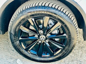 Used Volkswagen Touareg 2012 for sale - 77484364: Photo