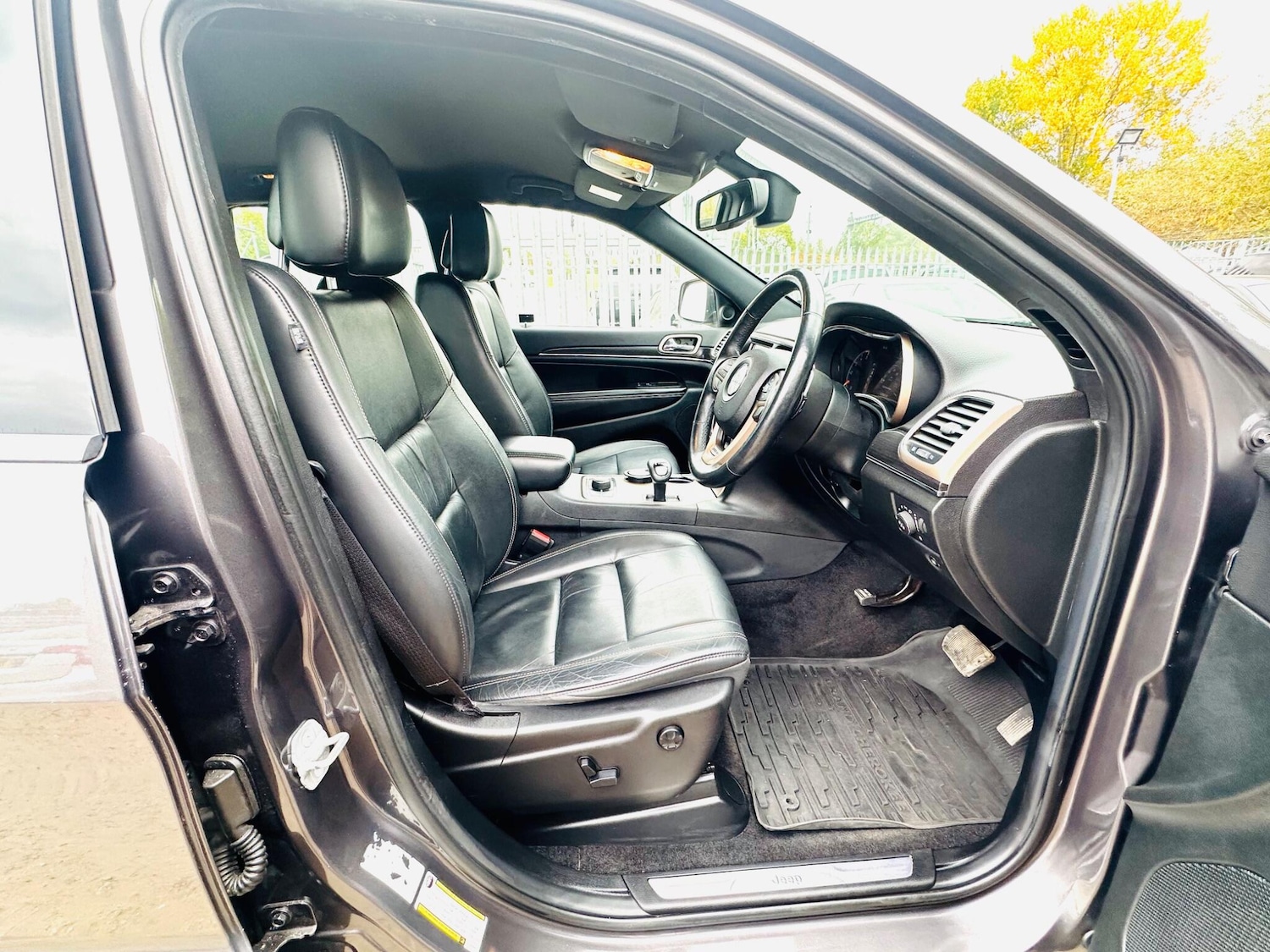 Used Jeep Grand Cherokee 2014 for sale - 75940641: Photo 15