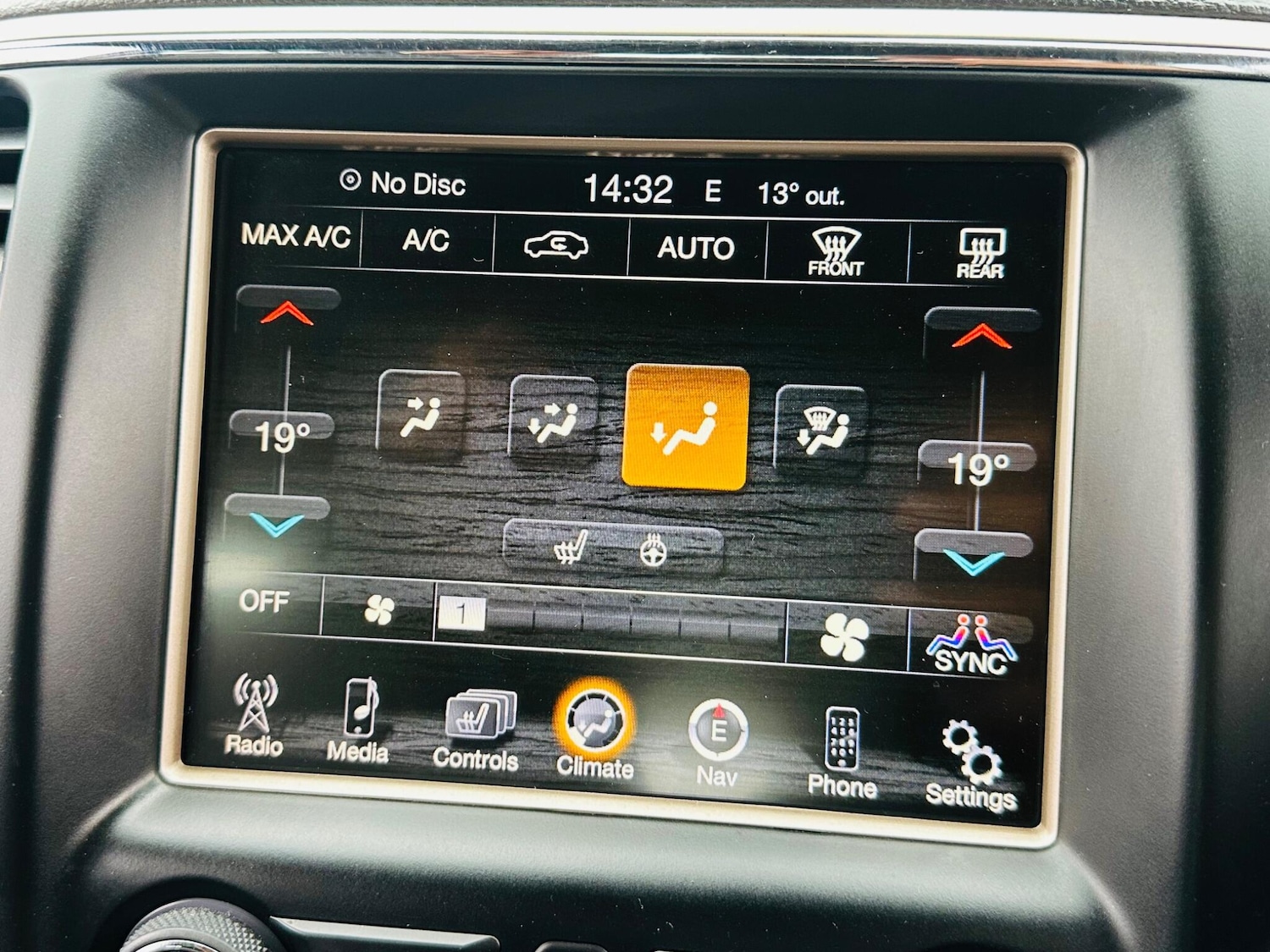 Used Jeep Grand Cherokee 2014 for sale - 75940641: Photo 40