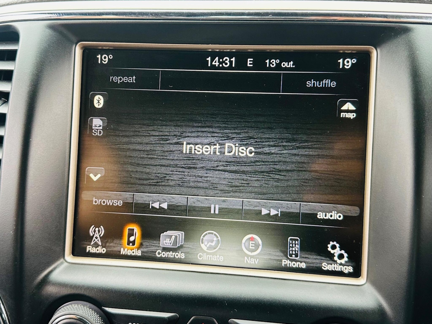 Used Jeep Grand Cherokee 2014 for sale - 75940641: Photo 42