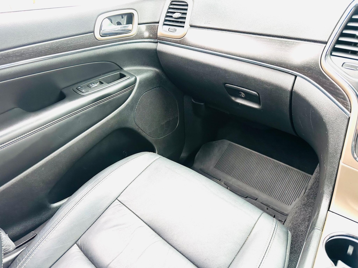 Used Jeep Grand Cherokee 2014 for sale - 75940641: Photo 61